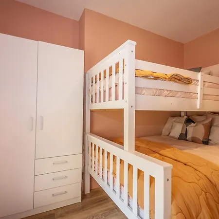 City Escape Waterford City Sleeps 6 Exterior photo