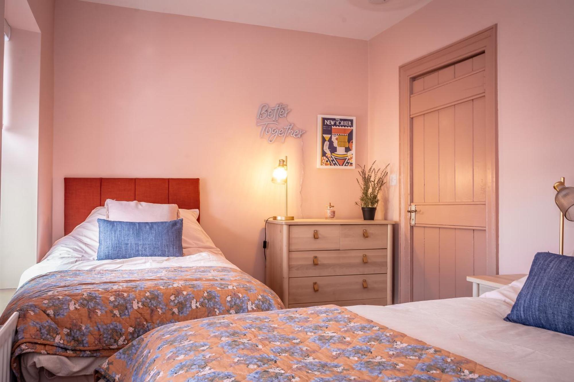 Holiday home Escape Sleeps 6