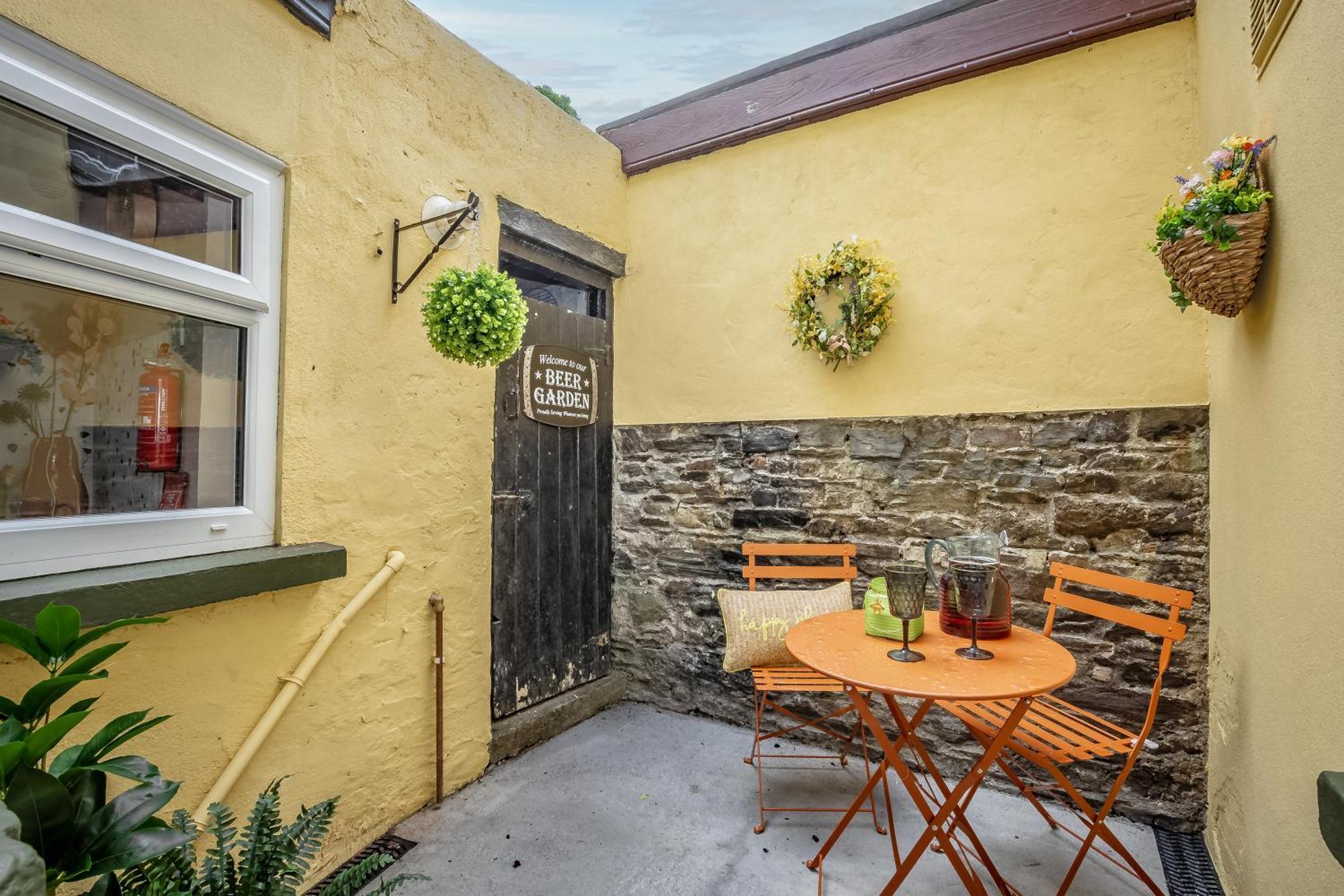 Escape Sleeps 6